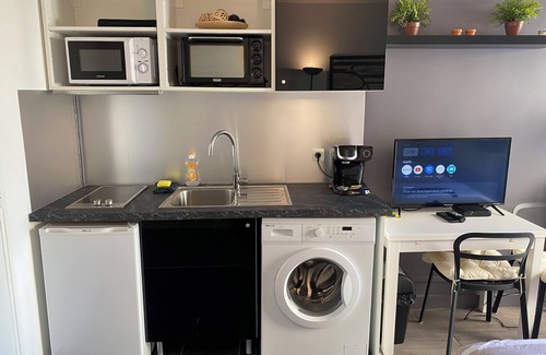 Faubourg de l'Arche Apartment | Apartment in Courbevoie