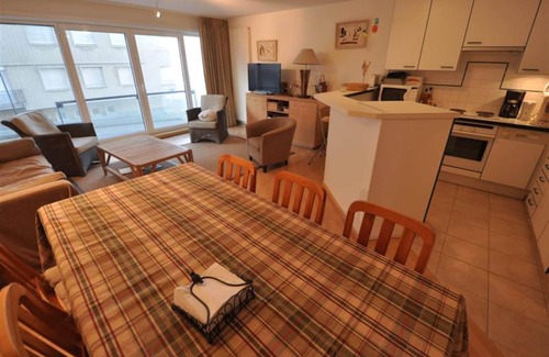 Albertstrand Apartment | Apartment in Duinbergen with Side Sea View