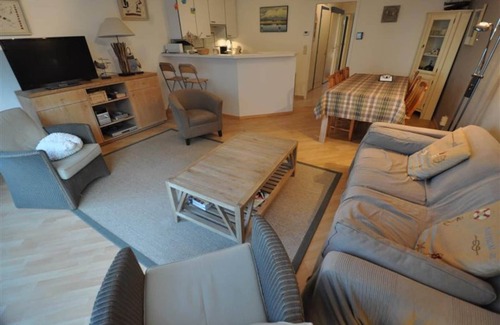 Albertstrand Apartment | Apartment in Duinbergen with Side Sea View