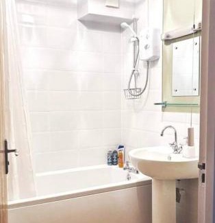Epsom Apartment | Apartment in Epsom With Free Parking