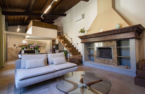 Oltrarno Apartment | Apartment in Florence with 5 bedrooms sleeps 10