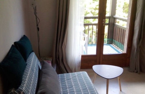 Saint-Mamet Apartment | Apartment in the mountains vacations, spa treatments, balneotherapy
