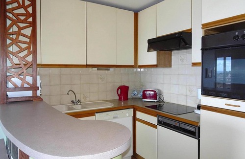 Saint-Quay-Portrieux Apartment | Apartment in St Quay near Seven Beaches