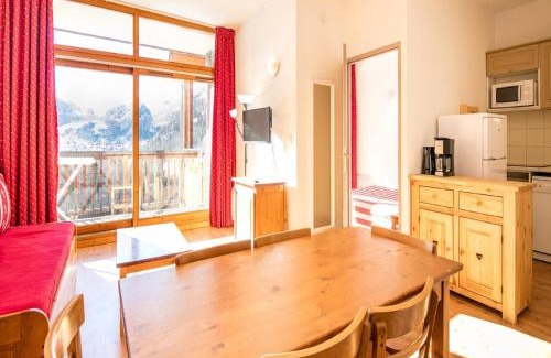 Valloire Apartment | Apartment in France with Stunning Ski Views