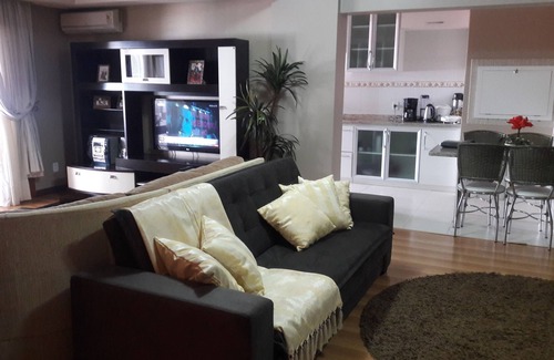 Gramado City Centre Apartment | Apartment in front of VITA BOULEVARD and 600m from the film festival!
