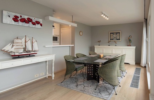 Middelkerke Apartment | Apartment in Golf Azur near Seaside