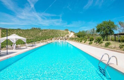 San Savino Apartment | Apartment in Grottammare with Jacuzzi & Garden