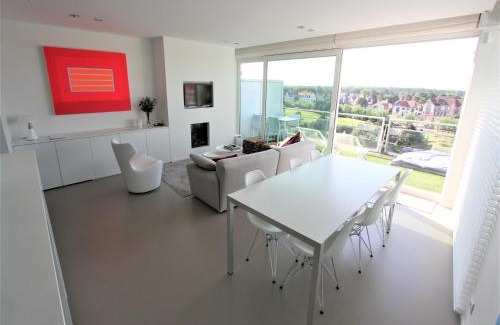 Het Zoute Apartment | Apartment in Het Zoute near Mini-Golf