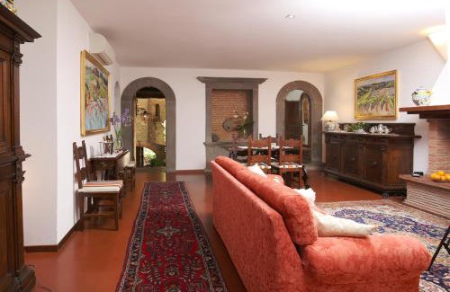San Donato in Poggio Apartment | Apartment in B&B Del Giglio