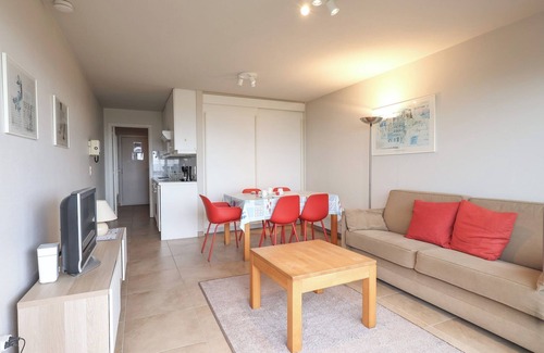 Oostduinkerke-Bad Apartment | Apartment in Koksijde near Sandy Beaches