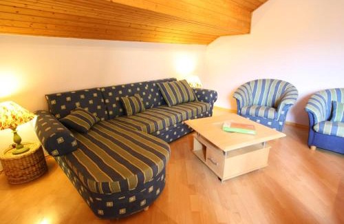 Krispl Apartment | Apartment in Krispl near Hiking Trails