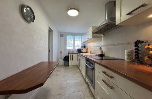 Le Mans Apartment | Apartment in Le Mans near Antarès Stadium