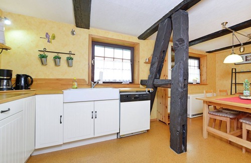 Bad Pyrmont Apartment | Apartment in Löwensen with terrace