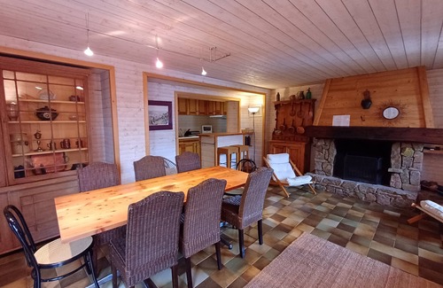 Enchastrayes Apartment | Apartment in magnificent chalet at the foot of the slopes and hiking trails