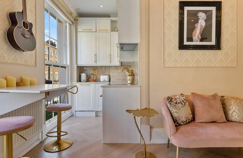 Bryanston and Dorset Square Apartment | Apartment in Marylebone with Jacuzzi Bath