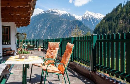 Finkenberg Apartment | Apartment in Mayrhofen near Ski Lift, cleaning included