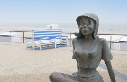 Middelkerke Apartment | Apartment in Middelkerke near Beach & Casino