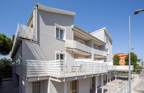 Miramare Apartment | Apartment in Miramare di Rimini near the Sea - Celebes 3/B