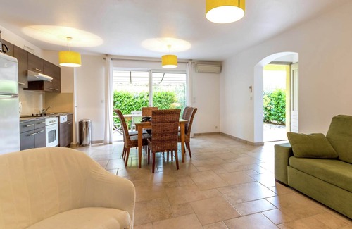Montauroux Apartment | Apartment in Montauroux near Lake St. Cassien
