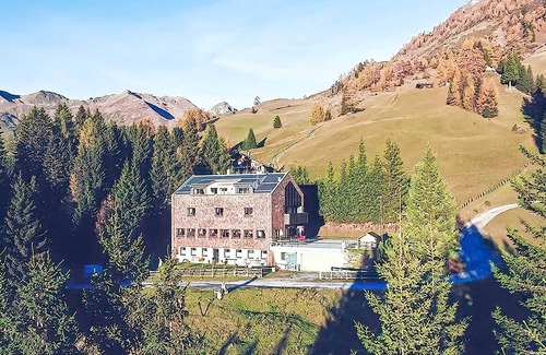 Navis Apartment | Apartment in Navis near Berger Alm Ski Resort