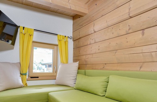 Niedernsill Apartment | Apartment in Niedernsill with garden near centre