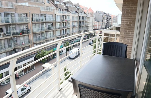 Nieuwpoort-Bad Apartment | Apartment in Nieuwpoort near the Beach