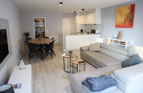Nieuwpoort-aan-Zee Apartment | Apartment in Nieuwpoort near the Beach