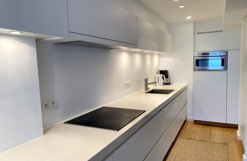 Nieuwpoort-Bad Apartment | Apartment in Nieuwpoort with Stunning Sea Views