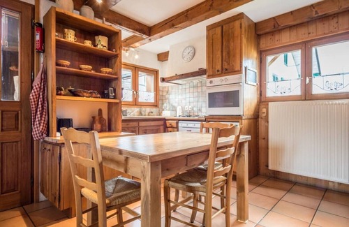 Servoz Apartment | Apartment in old chalet