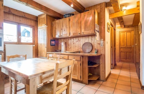 Servoz Apartment | Apartment in old chalet