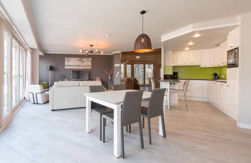 Ostend City Centre Apartment | Apartment in Ostend with Marina Views
