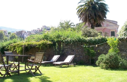 Dolcedo Apartment | Apartment in Palazzo of the 17th century w/garden, near sea