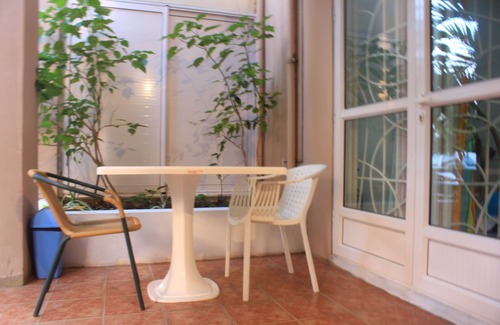 Pereybere Apartment | Apartment in Pereybere 5 minutes walk from the beach
