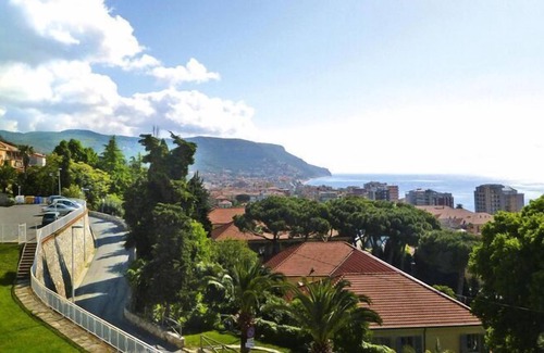 Pietra Ligure Apartment | Apartment in Pietra Ligure with garage