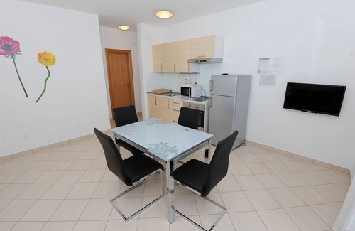 Podstrana Apartment | Apartment in Podstrana-Sv.Martin with Seaview, Terrace, Air condition, WIFI (5117-2)