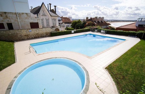 Sao Martinho do Porto Apartment | Apartment in a luxurious complex in the center