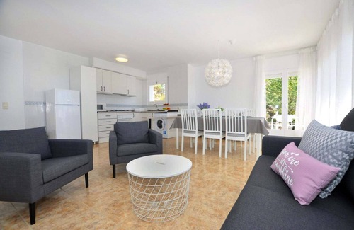 Almadraba-Canyelles Apartment | Apartment in Roses with Stunning Sea Views