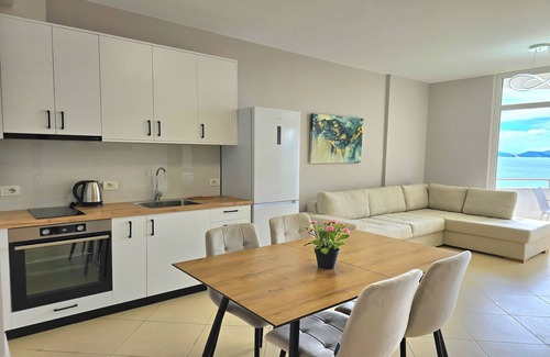 Kodrra Apartment | Apartment in Saranda with Stunning Sea Views