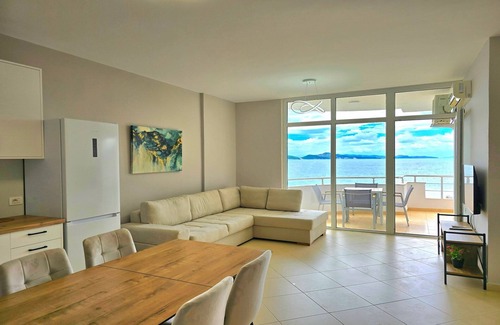 Kodrra Apartment | Apartment in Saranda with Stunning Sea Views