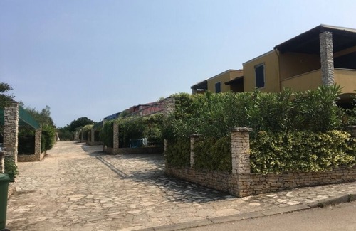 Basanija Apartment | Apartment in Savudrija with Balcony, Air condition, WIFI, Dishwasher (4264-2)
