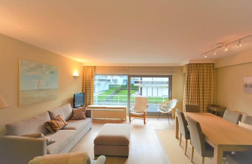 Albertstrand Apartment | Apartment in Seaside Bruges with Balcony