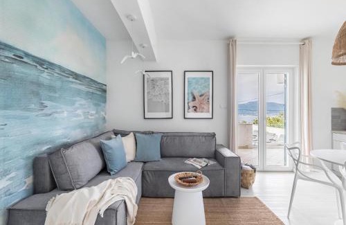 Municipality of Trogir Apartment | Apartment in Slatine near the Beach