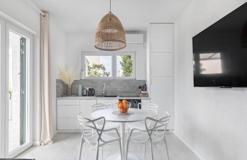 Municipality of Trogir Apartment | Apartment in Slatine near the Beach