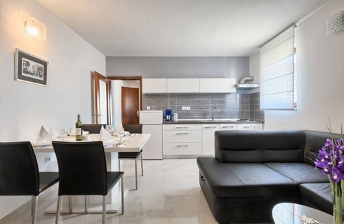 Stinjan Apartment | Apartment in Štinjan with Seaview, Terrace, Air condition, WIFI (3326-2)