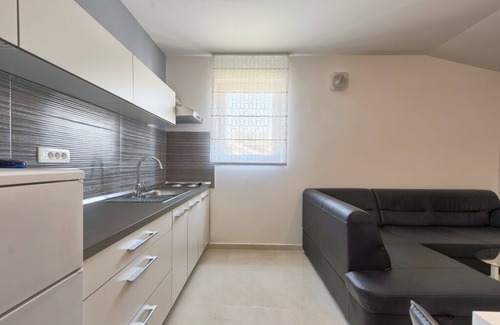 Stinjan Apartment | Apartment in Štinjan with Seaview, Terrace, Air condition, WIFI (3326-2)