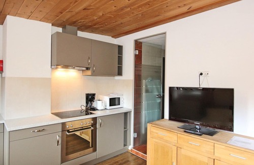 Stumm Apartment | Apartment in Stumm near Zillertal Ski Area