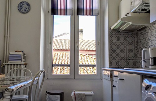 Saint-Jean-de-Luz City Center Apartment | Apartment in the historic center, beach at 50 meters walking. With a super view!