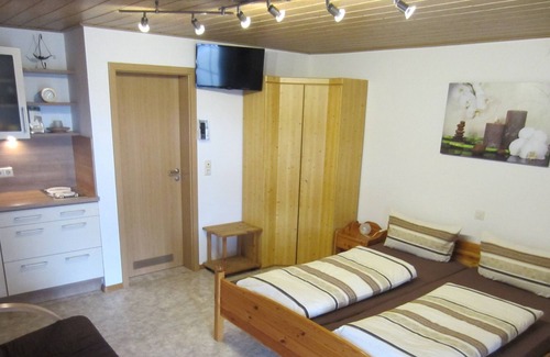 Zell am Harmersbach Apartment | Apartment in the Black Forest, farm holidays, child-friendly, ponies, hiking