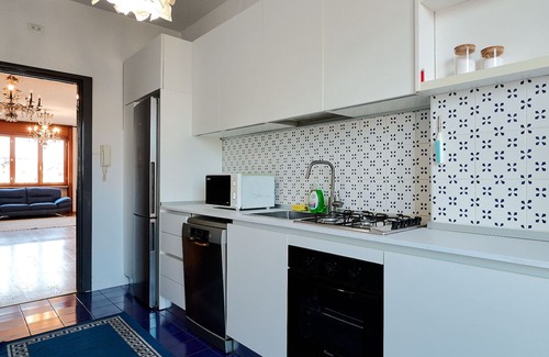 Central Station Apartment | Apartment in the central area, spacious and bright