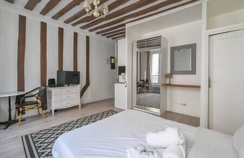 Bonne-Nouvelle Apartment | Apartment in the heart of Paris